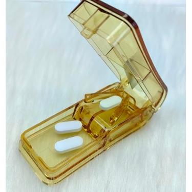 Imagem de 1 cortador de comprimidos e divisor com dispensador para uso diário, comprimidos cortados com segurança, vitaminas e comprimidos, corte fácil e preciso, tamanho de viagem com lâmina de aço inoxidável
