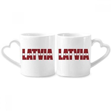 Imagem de Conjunto de canecas de porcelana para casal, bandeira do país da Letônia, coração