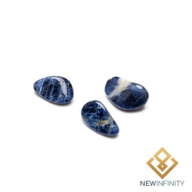 Imagem de 3 pedras Roladas de Sodalita Rolada Cristal Natural 2cm Intuição e Pro