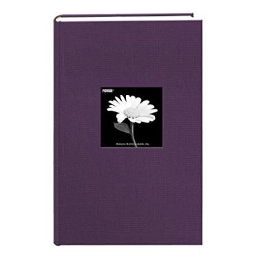 Imagem de Álbum de fotos Pioneer Photo Albums com capa de tecido com moldura, 300 bolsos, comporta fotos de 10 x 15 cm, Wildberry Purple