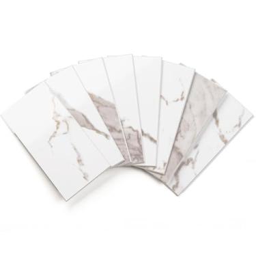 Imagem de StyloVue 100 peças de revestimento para cozinha, azulejo de metrô de PVC de 7,6 cm x 15,2 cm 2026 atualizado mármore branco com detalhe dourado Backsplash Stick on Tile Elevate Kitchen Lareira RV