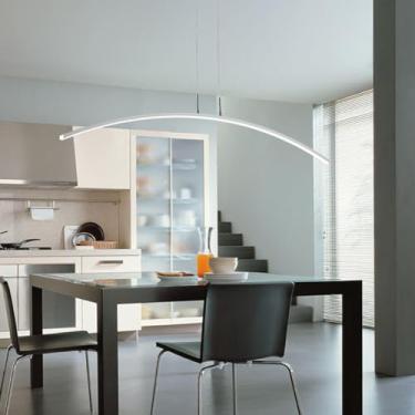 Imagem de Luminária pendente LED • Luminária pendente moderna com design curvo, cor/brilho ajustável de 3000K a 60000K, lustre para sala de jantar com controle remoto, ideal para mesa de centro, bar o