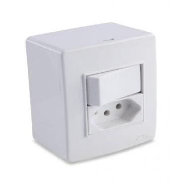 Imagem de Force Line - Conjunto De Sobrepor 1 Tomada 10A 250V + 1 Interruptor Branco Rubi
