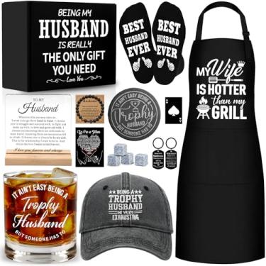 Imagem de Conjunto de 15 peças de copos de uísque para marido com 15 peças, presentes para o melhor marido de todos os tempos com porta-copos de vidro de uísque de 325 ml, chapéu de pedras de avental e pulseira