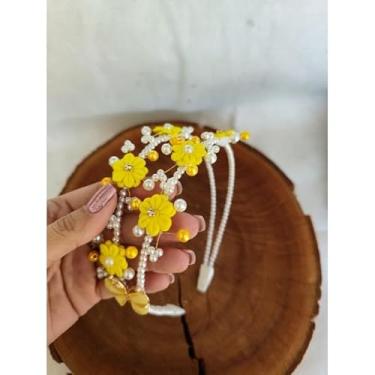 Imagem de Tiara Jardim Encantado com Flores Borboleta e Pérolas (Amarelo)