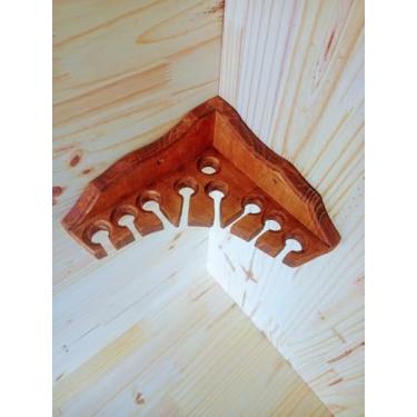 Imagem de Porta Espeto de canto, exclusivo COM 11 furos em madeira maciça a prova d'agua, com suporte para 11 espetos, furação para instalação na parede, acabamento em Stain, altíssima qualidade 26x26x9 2CM