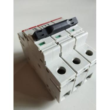 Imagem de Disjuntor Mini Tripolar 80A 230/400VCA Curva C 10KA S203C80 ABB