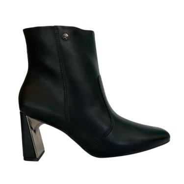 Imagem de Bota Ramarim 2560101 Feminino Preto cano curto saltinho