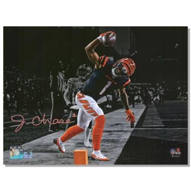 Imagem de WHZKCYH Pôster 2025 Rugby Star Ja'Marr Chase para decoração de parede de quarto de crianças - Pôster assinado superstar do futebol em tela para fãs presentes de meninos e adolescentes