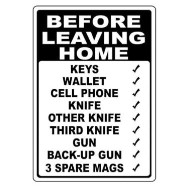 Imagem de CCPARTON Placa de metal "Before Leaving Home" Bring Key Gun Cell Knife Signs Vintage Aluminum Sign Retro Tin Signs for Home Outdoor Garden 20 x 30 cm