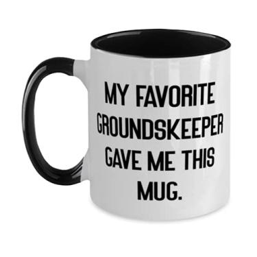 Imagem de Caneca Sarcástica Groundskeeper, My Favorite Groundskeeper Gave Me This Mug, Groundskeeper em dois tons 325 ml da Team Leader