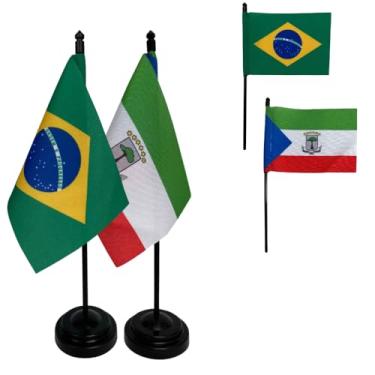 Imagem de Kit Bandeiras de Mesa Brasil e Guiné Equatorial, Base e Haste em Plástico Preto, Tecido Oxford, Uma Face