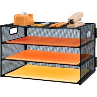 Imagem de PLSOPPKG Bandeja de papel de 3 camadas com alça, organizador de arquivos de mesa de malha de metal com bandejas, bandejas de arquivo de papel A4, suporte de documentos de revista para escritório em
