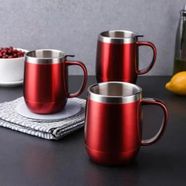 Imagem de Caneca Térmica Parede Dupla em Aço Inox Vermelha 900ml com Base Antiderrapante - Estilo Texturizado