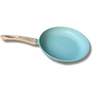Imagem de Panela Cerâmica Antiaderente, Verde Água, com Cabo de Madeira, Compatível com Fogão a Gás e Elétrico, Fácil de Limpar