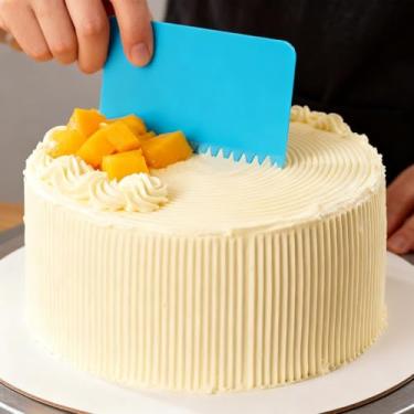 Imagem de Conjunto de 6 raspadores de bolo, creme de bolo, ferramentas de prato de corte mais suave, seis formas de plástico azul, multibordas, ferramentas versáteis para decoração e cozimento com padrão de