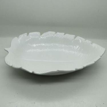 Imagem de Prato Decorativo de Ceramica Banana Leaf Branco 4511 Lyor