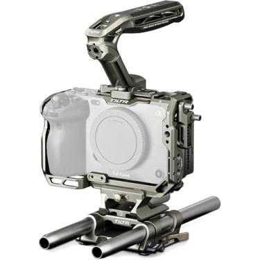 Imagem de Tilta Kit básico de gaiola de câmera para FX3/FX30 V2 | Inclui alça superior de gaiola completa, placa de base e mais | Trilho NATO de placa superior, cold shoe, 1/4"-20 e 3/8"-16 | TA-T16-A-TG