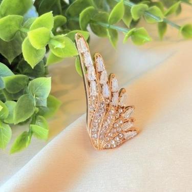 Imagem de Broche Asa Dourada com Zircônias e Strass - Pistache Acessórios