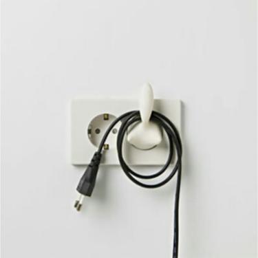 Imagem de Protetor de Tomada Bebe Decorativo Rabinho Cor Rosa 8X4X4cm