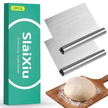 Imagem de slaixiu Conjunto de raspadores de massa de aço inoxidável com 2 peças - Raspador e cortador de bancada com balança para assar, pastelaria, fazer pão e tábuas de corte, ferramenta de cozinha multiuso