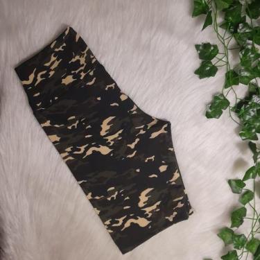 Imagem de Bermuda Camuflada Fitness Moda - bellafitness, Verde militar, M