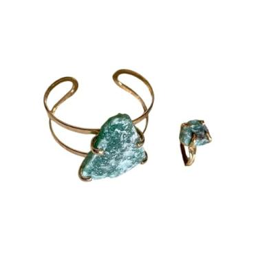 Imagem de Anel e Pulseira em Pedras Naturais, Conjunto Feminino, Bracelet Quartzo Verde, pulseira dourada, pulseira de Pedra Natural,Moda boho chic, Estilo Vintage, Aro Ajustável, Anel Feminino.