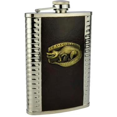 Imagem de Cantil de Aço Inox com Couro Ecológico, Design Crocodilo, 254,7ml, Tampa de Rosca com Vedação Hermética, 14cm x 9,5cm x 3cm, Marrom e Prateado