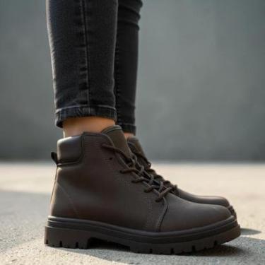 Imagem de Bota Feminina Coturno Salto Tratorado Pequeno Confortável  Moleca 5344202-Feminino