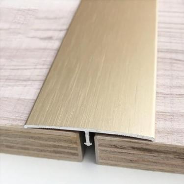 Imagem de Faixa de transição de piso autoadesiva, acabamento de borda de moldagem em T de alumínio dourado para portas de pisos irregulares, perfis de decoração de lacunas 35"/39"/47"/51"/55" de compr