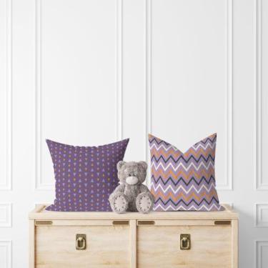 Imagem de Kit 2 Almofadas Com Enchimento Infantil Chevron Triângulos Roxo e Amar