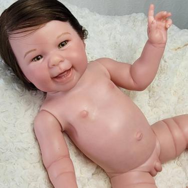 Imagem de Bebê Reborn Menino Silicone Cabelo Implantado Fio a Fio