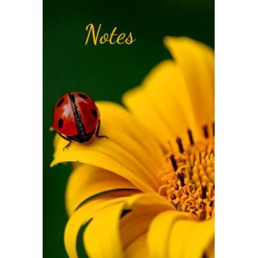 Imagem de Notes Notebook with Yellow Flower and Ladybug on Green Background on Cover 100 Lined College Ruled Pages 6 x 9 Inches: Great gift for kids, students, college, women, teachers...