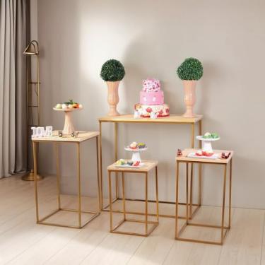 Imagem de Trio De Mesas Redonda para Decoração de Festas Tampo em Madeira Pinus