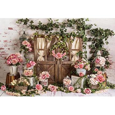 Imagem de Renaiss Pano de fundo rústico de floricultura de 2,4 x 1,8 m para sessão de fotos de crianças e adultos retrato de videiras verdes, folhas de flores cor-de-rosa, porta de madeira, fundo de fotografia