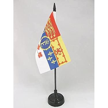 Imagem de Bandeira de mesa do Reino do Canadá 10 cm x 15 cm - Bandeira real canadense de mesa 15 x 10 cm - Bastão e base de plástico preto - Drapeau Canada Royal AZ FLAG