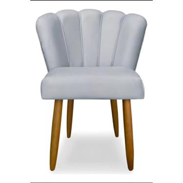 Imagem de Cadeira Pétala Estofada em Suede, Cinza, Design Moderno, Pés em Madeira, Formato Concha, Sem Braços, Versátil para Sala de Estar, Quarto, Penteadeira e Closet