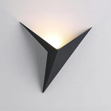 Imagem de Luminária de parede LED 7W para ambientes internos, em formato triangular de ferro, estilo vintage art déco, com intensidade de cor ajustável (3000K/4500K), 2 modos de cor, ideal para sala d