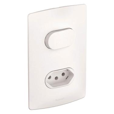 Imagem de Interruptor Simples + 1 Tomada 2p + T 4x2 Ny Branco 10a Nereya - 663160 - Pial Interrup.simples+1tom 2p+t 4x2 Ny Br 10a