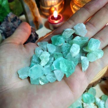 Imagem de Kit 6 Pedras Fluorita Verde Bruto - Insônia e Ansiedade - Cristal Natu