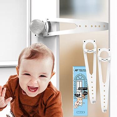 Imagem de Neobay Trava de porta ajustável à prova de crianças, maneira fácil para caixa de areia à prova de bebês enquanto mantém o suporte de porta aberto para gatos, alternativa econômica de portões de animais de estimação e porta interna para gatos, branco, 2 pacotes