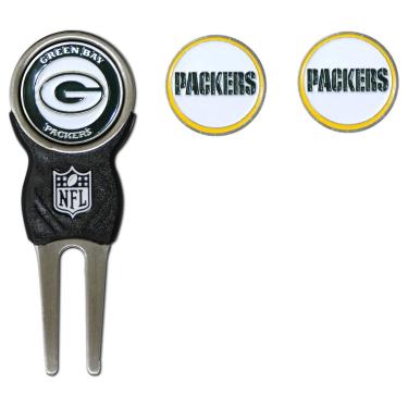 Imagem de Team Golf NFL Green Bay Packers Divot Tool Pack com 3 marcadores de bola de golfe Ferramenta Divot com 3 marcadores de bola de golfe, os marcadores são esmaltados magnéticos removíveis de dupla face