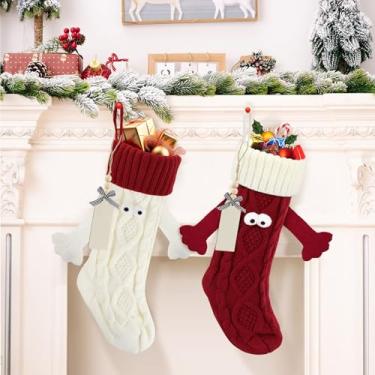 Imagem de Meias de Natal magnéticas de mãos dadas com etiquetas de nome, meias de malha de Natal para meninos e meninas personalizadas para decoração de casa de Natal, meias engraçadas, presentes, vermelho e