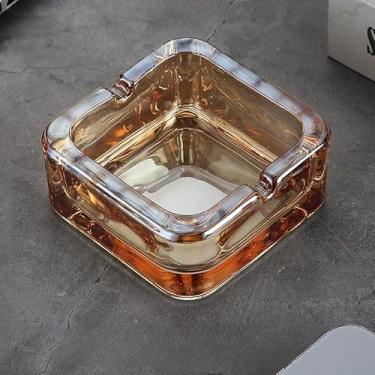 Imagem de Cinzeiro de vidro quadrado com bordas elevadas para uso interno, ideal para mesas de casa, escritório e café, fácil de limpar e manter (marrom)