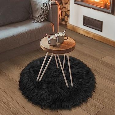 Imagem de TENNOLA Tapetes redondos pequenos de pele de carneiro sintética, 6 m, preto, fofo, macio, felpudo e circular, tapete grosso para sala de estar, quarto, sala de estar, quarto, cadeira de sofá, preto
