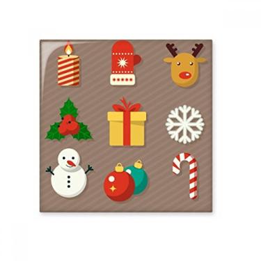 Imagem de Feliz Natal Presentes coloridos Ilustração Azulejo de cerâmica brilhante Decalque de pedra adornada tijolo vitrificado