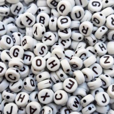 Imagem de 600 Miçangas Letras Alfabeto Redonda Vogais e Consoantes Missanga Infantil Colar Pulseira Artesanato (Branco e Preto)