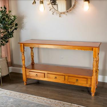 Imagem de Aparador Para Sala Rústico Com 3 Gavetas E Pés Torneados - Imbuia Glazer