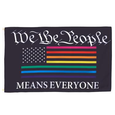 Imagem de AZ FLAG - Bandeira de arco-íris We The People - 9,5 cm x 1,5 m - Faixa americana gay LGBT de poliéster 100D com dois ilhós de metal - Resistente ao desbotamento - Cores vivas - 150 x 90 cm
