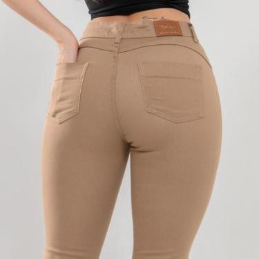 Imagem de Calça Flare Feminina jeans nas cores bege/caqui super confortável , qu